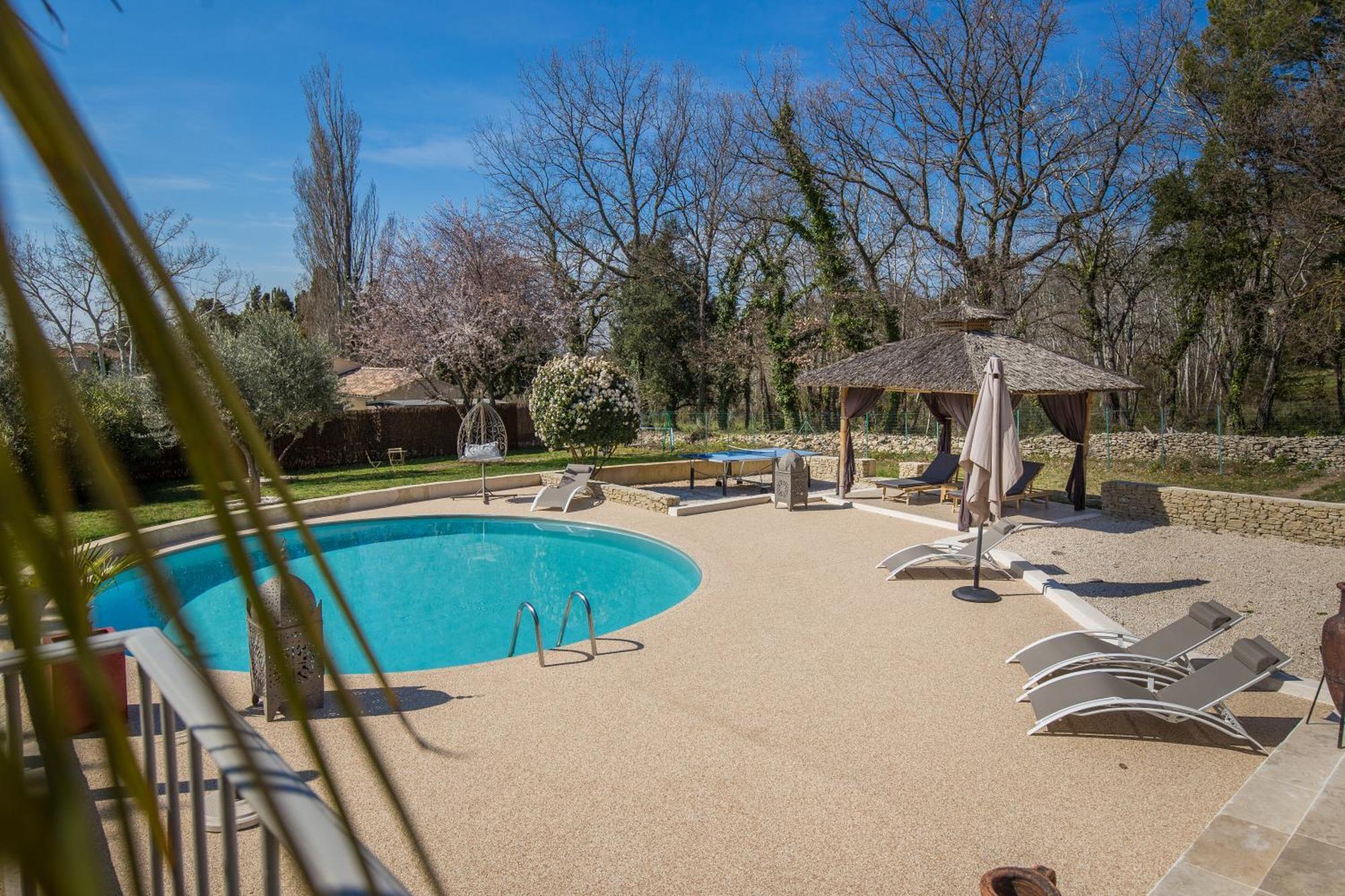 הוילה איל-סור-לה-סורג El Sama-In , Piscine Chauffee מראה חיצוני תמונה